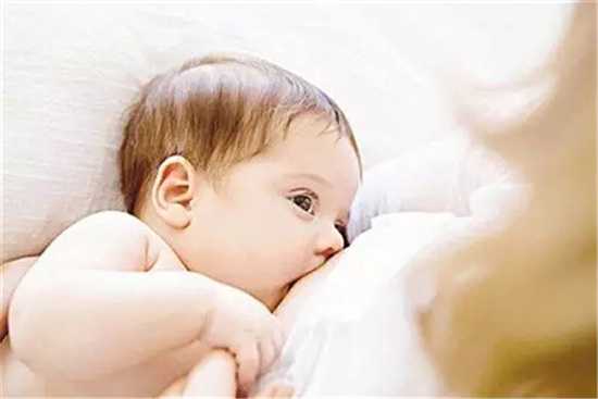 宝宝食用核桃油的优缺点分析，探讨核桃油对宝宝有哪些益处和潜在危害